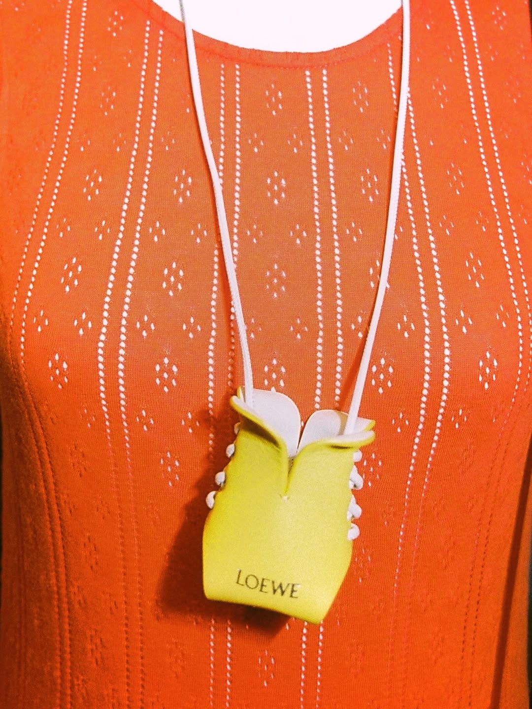 What was everyone sniffing at the @loewe Paula’s Ibiza collection prelaunch partyAvailable exclu.jpg