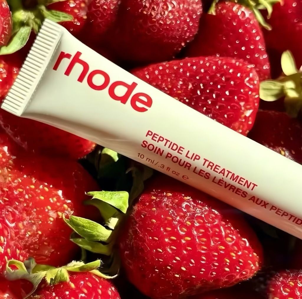 rhode-hailey-bieber-strawberry-glaze-lip-tint-advn .jpeg