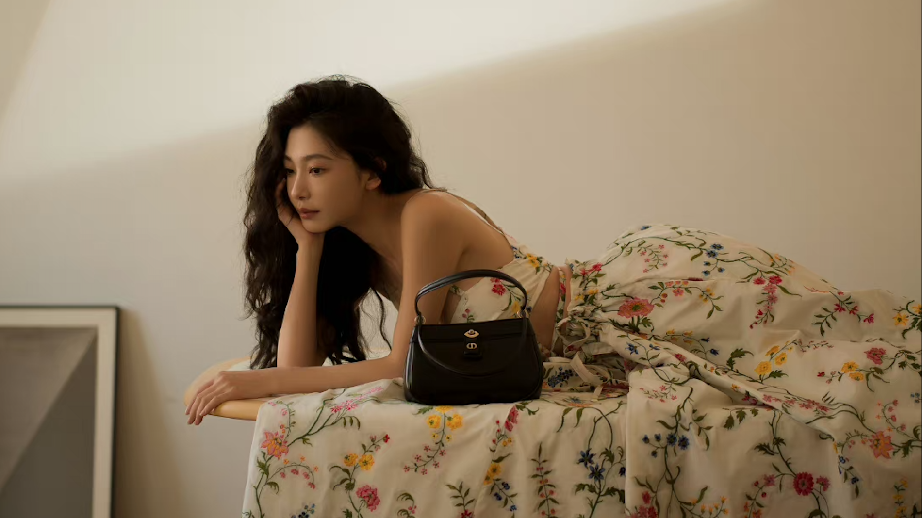 xiaohongshu-koc-dong-nam-a-review-san-pham.png