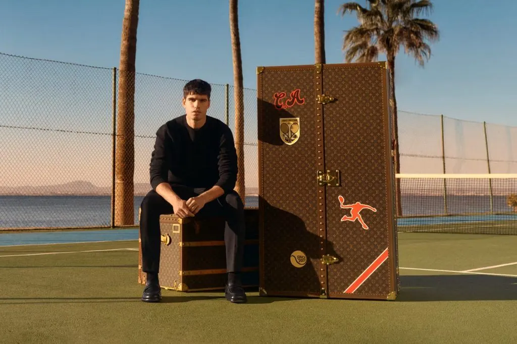 carlos-louis-vuitton-trunk-1024x682-1.webp