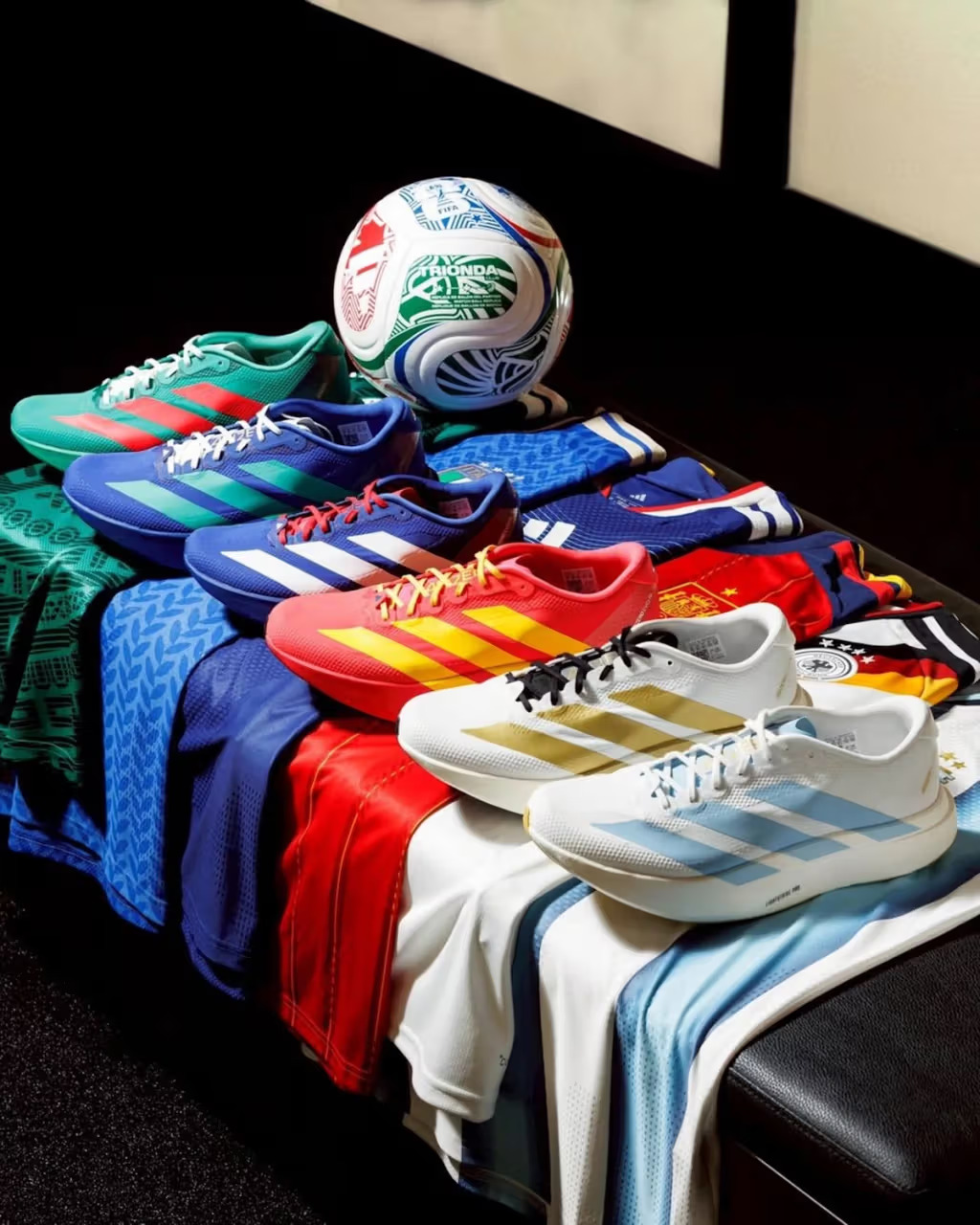 adidas-evo-sl-world-cup-2026-khi-tinh-than-quoc-gia-vao-tung-buoc-chay-7.jpg