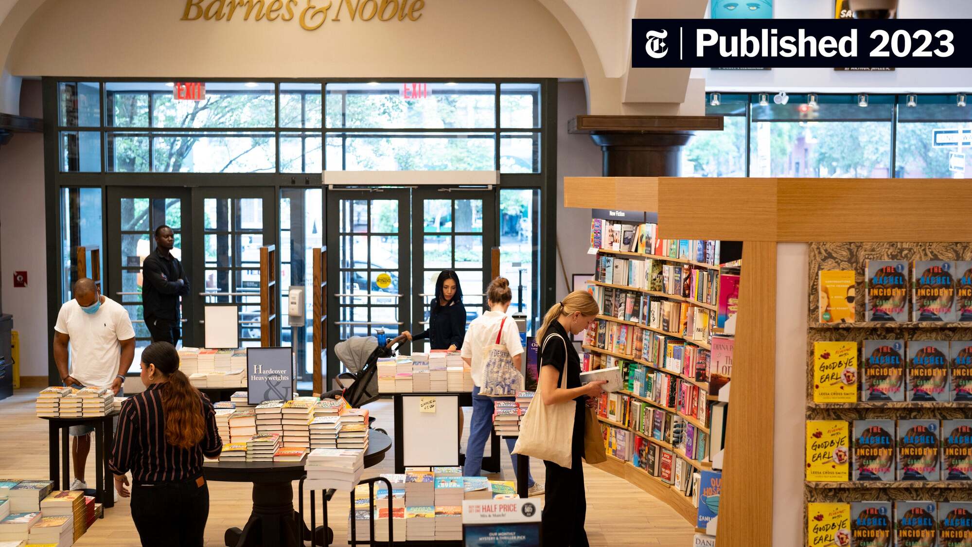 17BARNES-NOBLE-REDESIGN-01-glpw-videoSixteenByNine3000 (1).jpg
