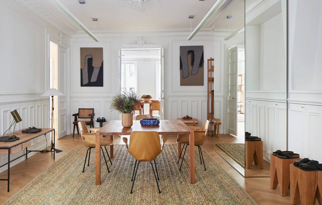 birkenstock-1744-showroom-2.png