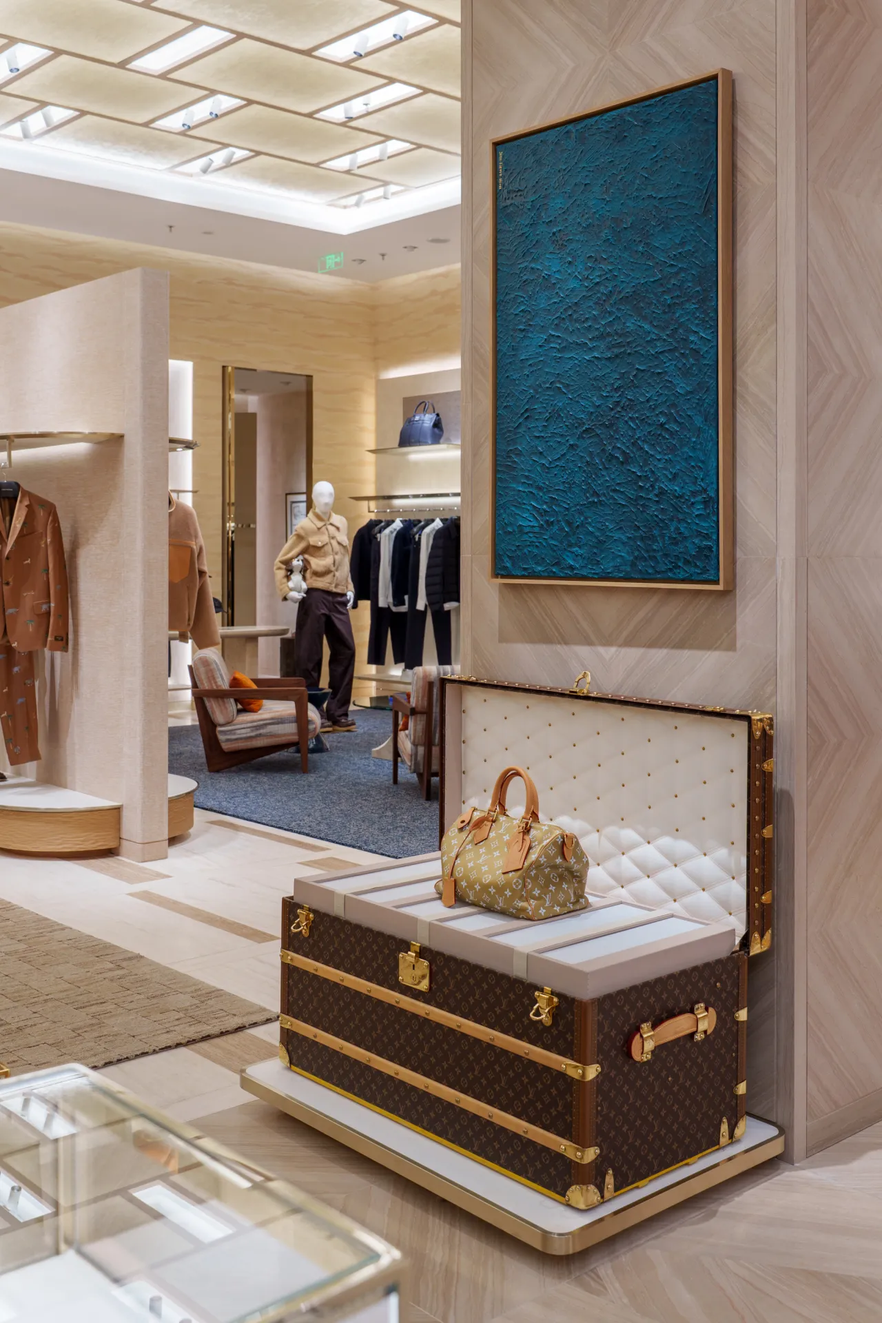 Louis-Vuitton-beijing-china-wwd-2025-21s-014.webp