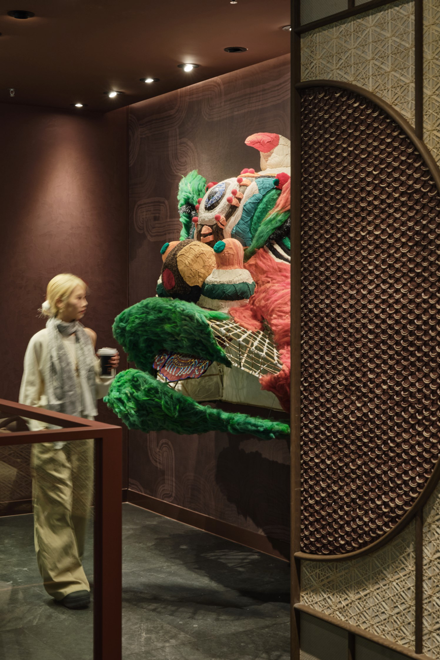 2026-01-27-starbucks-guangfu-intangible-cultural-heritage-store-3.png