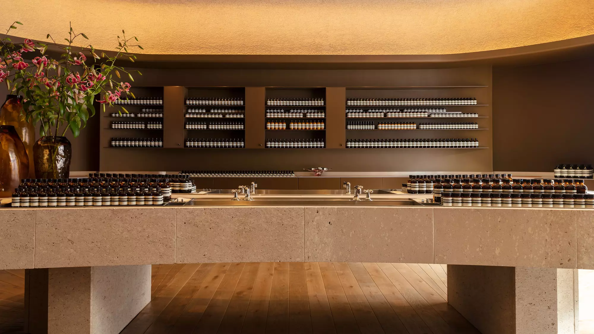 Aesop_Regent_Street_Carousel_1_Desktop_2560x1440px.webp