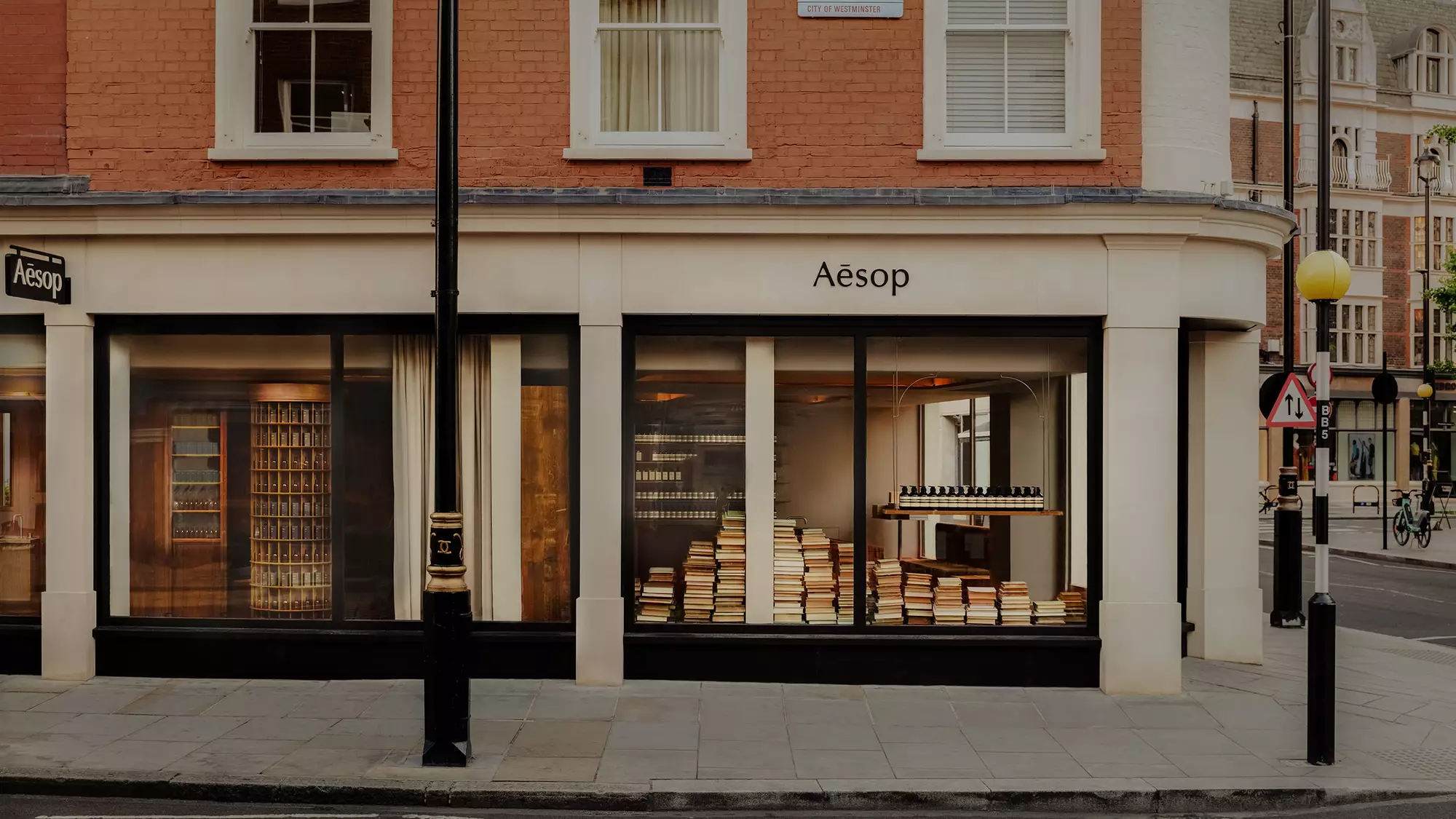 Aesop_UK_Store_Marylebone_II_Carousel_1_Desktop_2560x1440px.webp