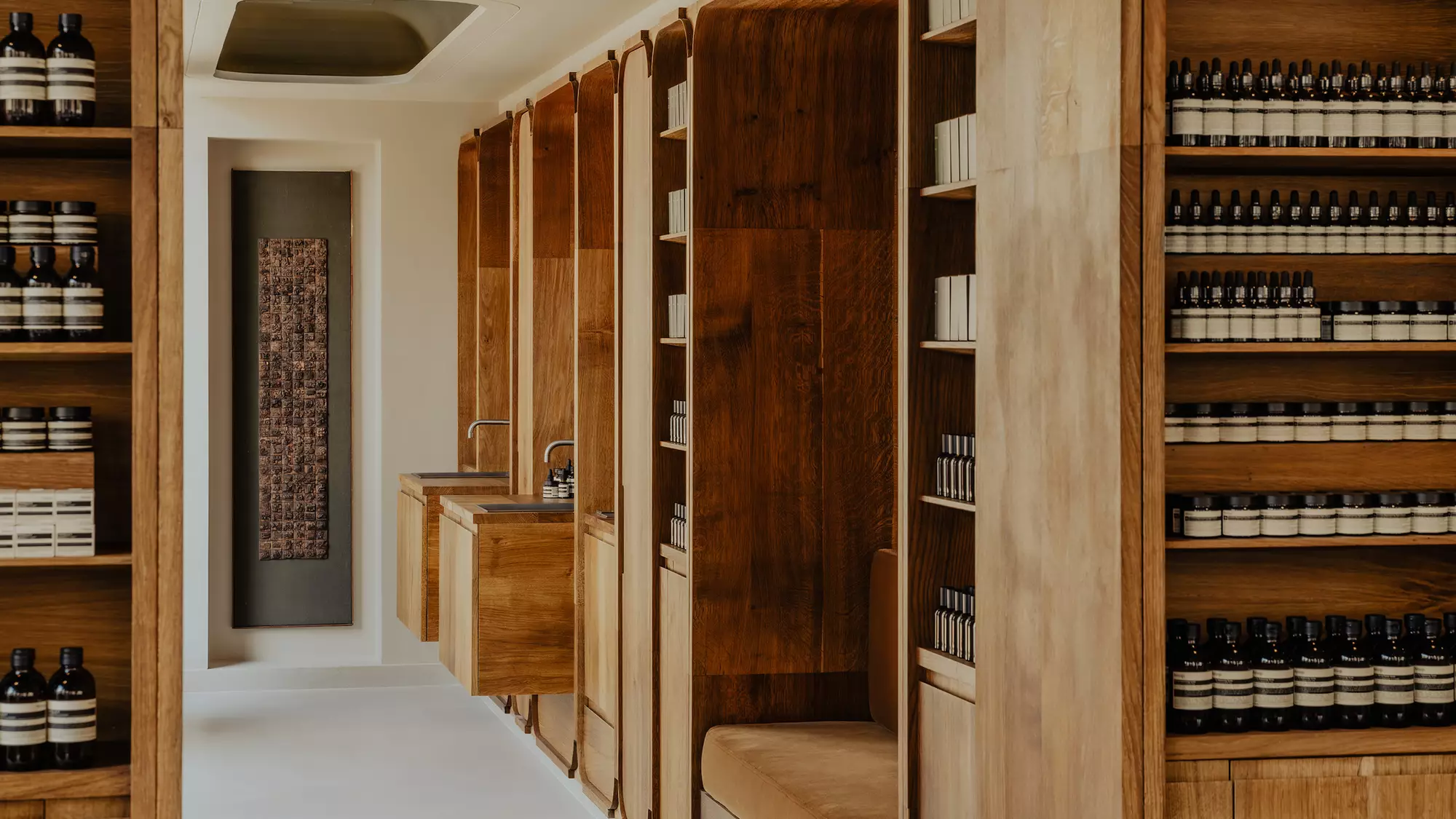 Aesop_UK_Store_Marylebone_II_Carousel_3_Desktop_2560x1440px.webp