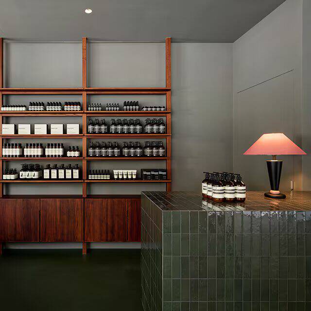 Aesop_Yong_Kang_Carousel_3_Mobile_640x640px.jpg