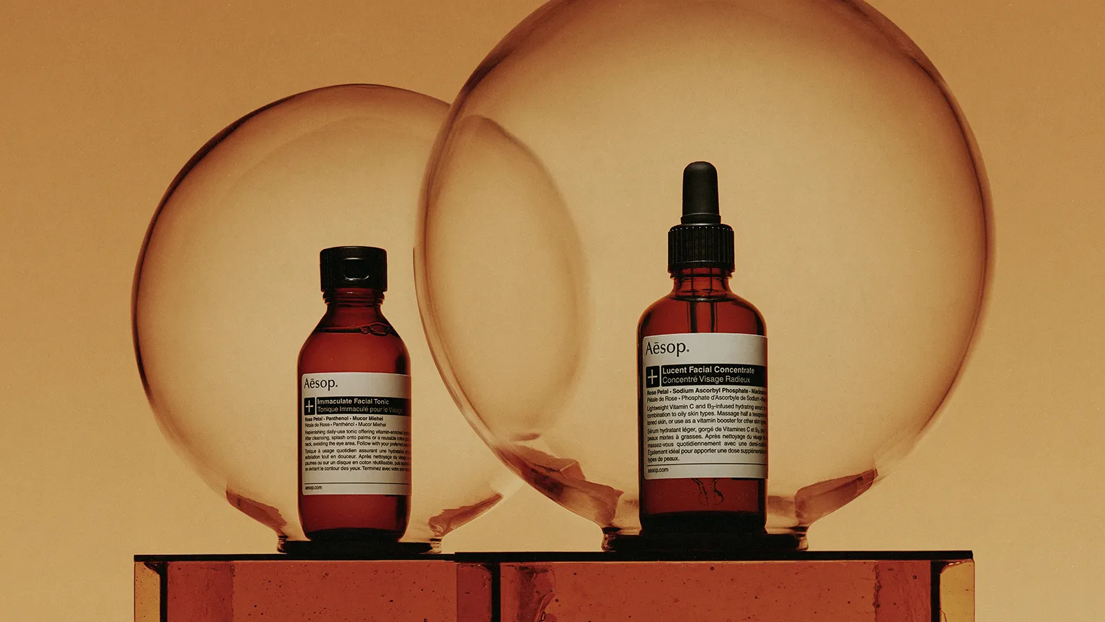aesop-brilliant-performers-immaculate-facial-tonic-lucent-facial-concentrate-info-hero.webp