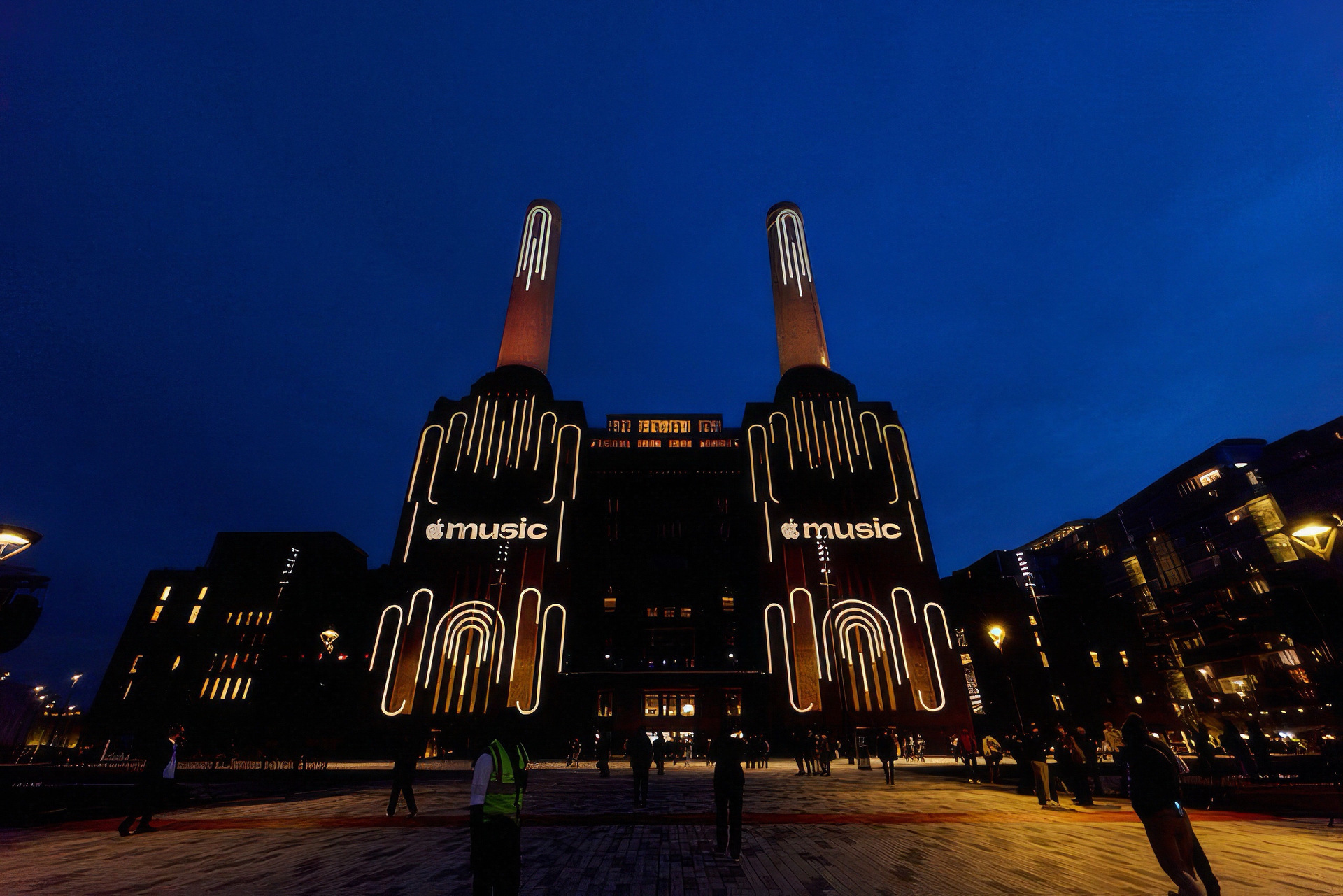 Apple Music Hall_02.jpg